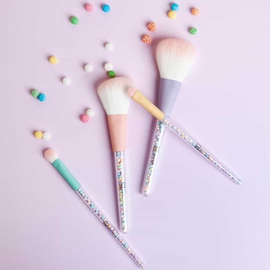 MAKEUP BRUSHES 4 PCS